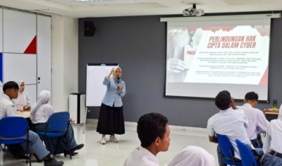 Gen Z Bijak Bermedia dan Berkendara, MPM Honda Jatim Gelar Workshop Jurnalistik dan Sosial Media