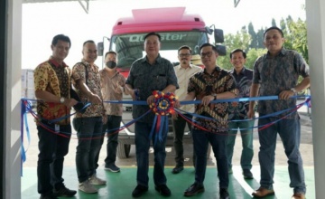 Astra UD Trucks : RESMIKAN GUDANG SUKU CADANG DI SEMARANG, DEMI TINGKATKAN LAYANAN PURNA JUAL