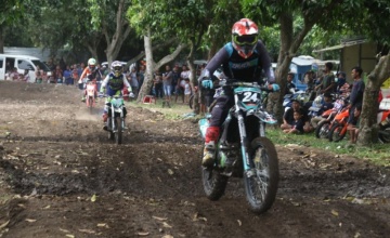 Latber Crosser Executive - Sirkuit Miren, Warujayeng, Nganjuk : DIKEMAS PROFESIONAL MENGAKOMODIR “CALON” PETARUNG HANDAL