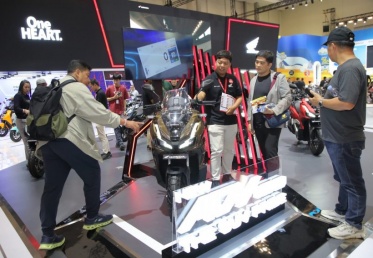 ‎DISAMBUT ANTUSIAS, NEW HONDA ADV160 & JADI PRIMADONA DI IMOS 2025