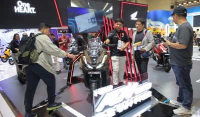 ‎Komunitas Honda ADV Malang Ramaikan Launching New Honda ADV160 di Malang Town Square ‎