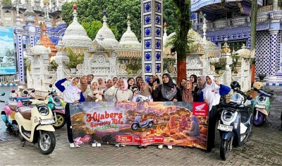 Hijabers Malang Ngabuburide Seru Bersama Honda Scoopy, City Rolling Hingga Masjid Tiban