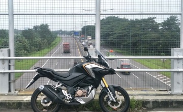 Test Ride Honda CB 150X : PERFORMA MESIN RESPONSIF, SUSPENSI MANTAP & RIDING STYLE NYAMAN BUAT LONG JOURNEY