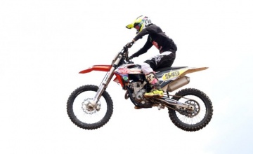 Ekal Maulana - Crosser MX2 Grade B, Malang : GAYA BALAP BUAS JADI CIRI KHAS PUTRA PENGUSAHA KRIPSET SI ITENG