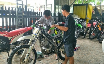 Danwing Van Houce : KESIBUKAN BARU LEGEND OTOMOTIF JATIM