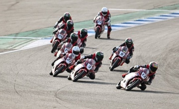 Bikin Bangga, Pebalap Astra Honda Kembali Bikin Merah Putih Berkibar di Thailand Talent Cup