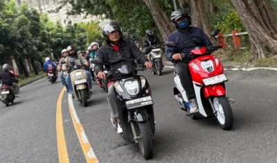 Genio Ride & Chill City Rolling, Ajak Anak Muda Surabaya Tampil Stylish Sambil Jelajahi Ikon Kota dengan #Cari_Aman