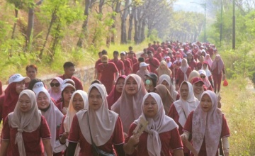 PT. Rizqy Megatama Sentosa, Gempol, Pasuruan : UMROHKAN 6 KARYAWAN PEMENANG UNDIAN JALAN SEHAT, DI PERAYAAN HARI KEMERDEKAAN 2025