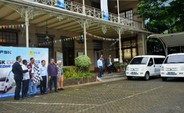DFSK Gelora E Keluar Kota Jakarta - Bandung Hanya Membutuhkan 60% Daya Baterai