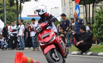 Begini Postur Berkendara Honda Stylo 160, Nyaman & Power Berlimpah