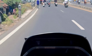 #Cari_Aman di Jalan, Jaga Jarak Aman 3 Detik Saat Berkendara