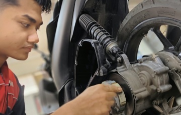 INI ISTIMEWANYA SERVICE MATIC DI YAMAHA DUPAK  !