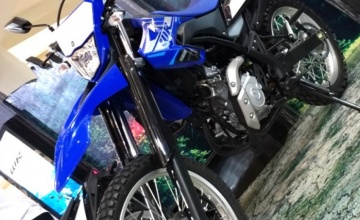 Yamaha WR 155R : TAMPILAN MEWAH & TENAGA BERLIMPAH