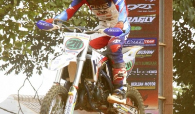 Rafi Ahmad - Tazeer Team Boss Vicky RD Racing, Pamekasan : SIAP POPULARKAN MTSN 3 PAMEKASAN, MELALUI PRESTASI DI MOTOCROSS !
