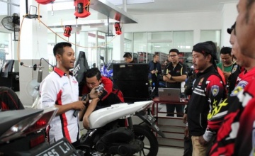 Pengenalan Service Center Yamaha - Lancar, Surabaya : PENYEGARAN SARANA - PRASARANA MAINTENANCE YAMAHA & MAKIN VARIATIF