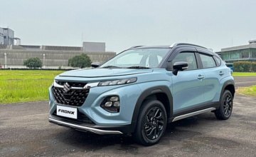 SUZUKI FRONX RAIH PREDIKAT CAR OF THE YEAR, SEKALIGUS DOMINASI PENGHARGAAN CARVAGANZA EDITOR'S CHOICE AWARDS 2025