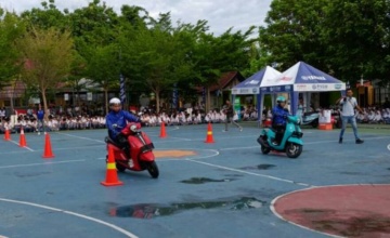 SISWA SMA 3 MATARAM TEST RIDE  YAMAHA GRAND FILANO, TERKESIMA DENGAN FITUR & TEKNOLOGI CANGGIHNYA