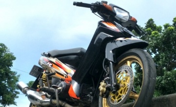 Yamaha F1Z R &quot;95, Surabaya : RESTORASI DENGAN DNA ROAD RACE