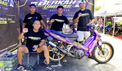 Berkah Unggas Racing Team,  Lamongan : BERTAJI DI BEBEK 2 TAK JATIM OPEN & TERKENCANG DI JATIM !