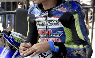 Jamel Muhammad - Anugerah Jaya Mobil, Blitar : POPULARITAS & PRESTASINYA DI ROAD RACE, MEMIKAT PERHATIAN 3 RACING TEAM BESAR !