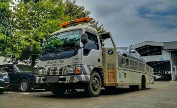 BMW Astra Siapkan Armada Evakuasi Banjir