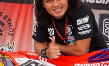 Catatan Mevans Sanggramawijaya : KMI KEMBALIKAN KEJAYAAN MOTOCROSS DI TANAH AIR