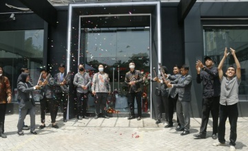 GRAND OPENING DEALER CHERY PRAPEN SURABAYA