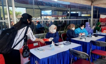 Gebyar Vaksinasi Massal Dosis 2, Satlantas Surabaya Bersama Yamaha Jatim