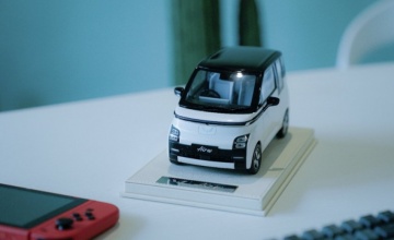 Konsumen Air ev berkesempatan mendapatkan Limited Edition Diecast Air ev
