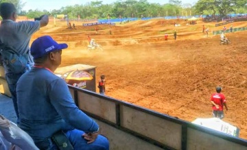 BOMBASTIS ! RIZQY MOTORSPORT GELAR 5 SERI KEJUARAAN MX GTX DI JATIM, INI LATAR BELAKANGNYA