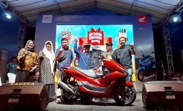 Antusias Disaksikan Konsumen, Grand Prize Honda PCX160 Jatuh ke Tangan Warga Jember