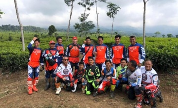 Belalang Tempur Sport Club Jatim : RUANG ADVENTURE SENIOR OTOMOTIF JATIM