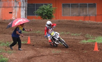 Muhamad Robby Zulkarnaen - Pembalap Motocross 125 cc, Madiun : BERUSAHA ISTIQOMAH & TAK PERNAH MERASA HEBAT