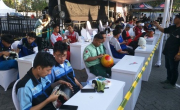 Spray Paint Kontes IIMS 2024, Surabaya : ANTUSIAS DISAMBUT SISWA SMK SEJAWA,  PERSIAPAN BERLAGA DI SAMURAIAN FESTIVAL 2024