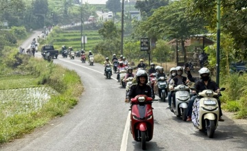 Stylo Fashioride Sidoarjo : 50 RIDERS HONDA STYLO TAMPIL EXTRAORDINARY, PADUKAN FASHION & TOURING PENUH GAYA