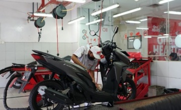 MPM Honda Jatim : MOTOR - MATIC USAI TERENDAM BANJIR ? BEGINI CARA MENGATASINYA