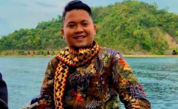 Wani Perih Racing Team - Slamet Ariyadi Center, Sumenep : BANGUN OTOMOTIF MADURA LEBIH BERBOBOT & BERDAMPAK PADA SPORT TOURISM