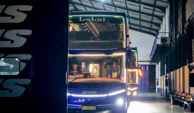 Double Decker 168 Trans : KILLER ARMADA BUS SPEK RATA KANAN !