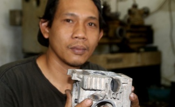 Kaisar Motor Racing Factory, Sidoarjo : LUBANG BUANG TENGAH MENU WAJIB SLEEP ENGINE