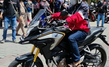 Riding Experience New Honda CB150X, Surabaya : TAMPILAN FRONT SPOILER & PEPRFORMANYA DISAMBUT ANTUSIAS LOYALIS HONDA