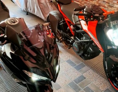 KTM Duke 250 & Kawasaki Ninja 250 Fi, Surabaya : SETIA MENGAWAL & MENGARAHKAN HOBI OTOMOTIF SANG BUAH HATI
