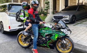 Gunawan Owner Dmillers Racing, Surabaya : SETIA MENGABADIKAN NOSTALGIA BERSAMA MOTOR, HINGGA BERGULIR MENJADI KOLEKTOR