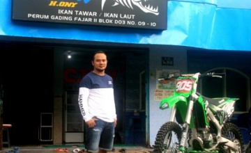 H. Ony Agistian - Ownner Resto Ikan Bakar CJDW : SETELAH DRAG BIKE, SEKARANG LAGI MENSERIUSI MOTOCROSS