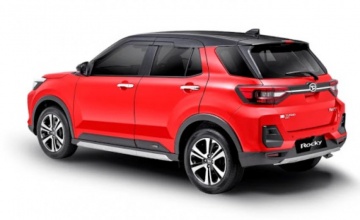 REINKARNASI DAIHATSU ROCKY TAMPIL LEBIH FRESH