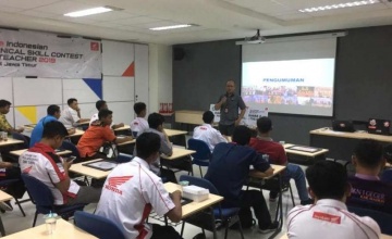 Honda PT. MPM.  Gelar Kontes Regional Guru SMK Dongkrak Keahlian Guru SMK