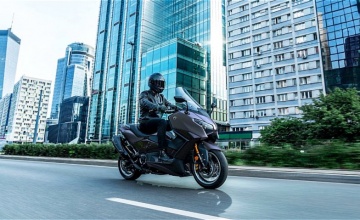 Jadi Kado Spesial di Awal Tahun, Yamaha Resmi Jual Skutik Premium TMAX di Indonesia