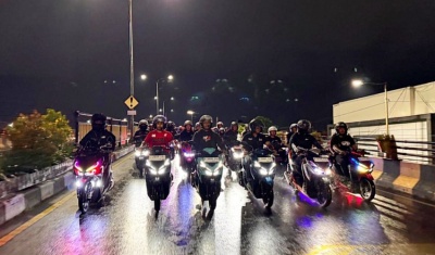 Ratusan Komunitas Ramaikan All New Honda Vario 125 Night Ride di Surabaya