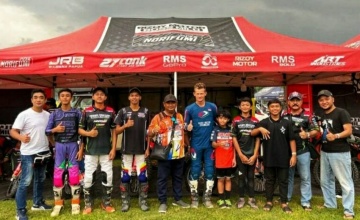 Rizqy Motor Boss Mild MX GTX Team : LAGA PERDANA LEWIS STEWART, RAMADHAN NIGHT MOTOCROSS CHR JOGJA JADI GEMPAR