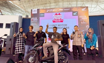 Program UKH Honda di Magetan Tuntas, Konsumen Beruntung Bawa Pulang Honda BeAT