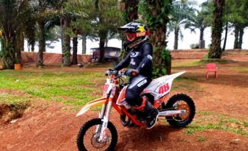 Alvianzar Larkaa Friady - Crosser 65 cc Sampono MX Team, Bandung : FIX MENDAPAT RESTU BUNDA & USAI MASA RECOVERY, KEMBALI GAS POL DI MUSIM KOMPETISI MOTOCROSS 2022